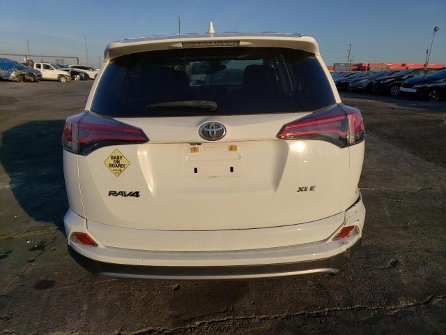 Photo 6 from auction – 2017 TOYOTA RAV4 XLE with VIN JTMWFREV0HJ718185