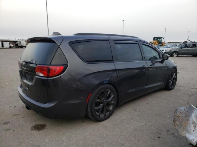 Photo 3 from auction – 2018 CHRYSLER PACIFICA L with VIN 2C4RC1GG8JR165065