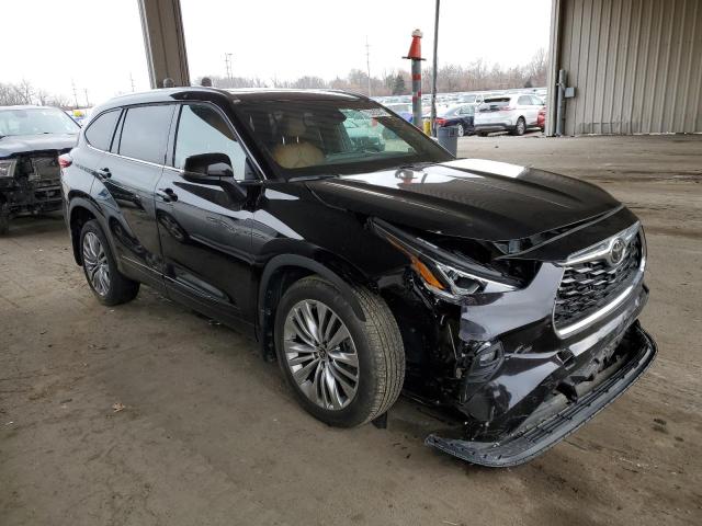 Photo 4 from auction – 2022 TOYOTA HIGHLANDER with VIN 5TDFZRBH4NS211603