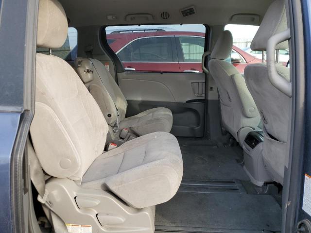 Photo 11 from auction – 2016 TOYOTA SIENNA LE with VIN 5TDKK3DC6GS740040