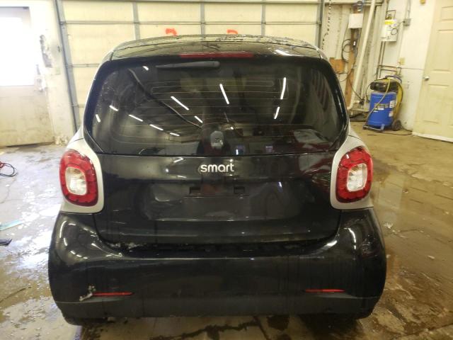 Photo 6 from auction – 2016 SMART FORTWO with VIN WMEFJ5DA3GK074326
