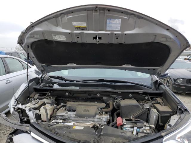 Photo 11 from auction – 2017 TOYOTA RAV4 LIMIT with VIN 2T3DFREV3HW670108