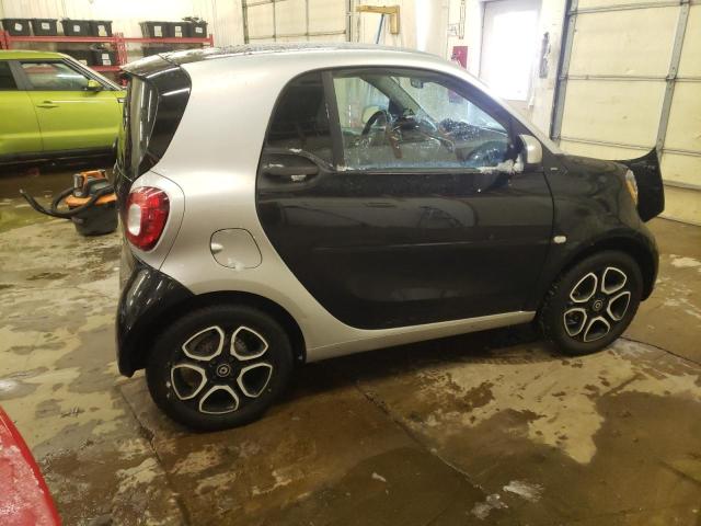 Photo 3 from auction – 2016 SMART FORTWO with VIN WMEFJ5DA3GK074326