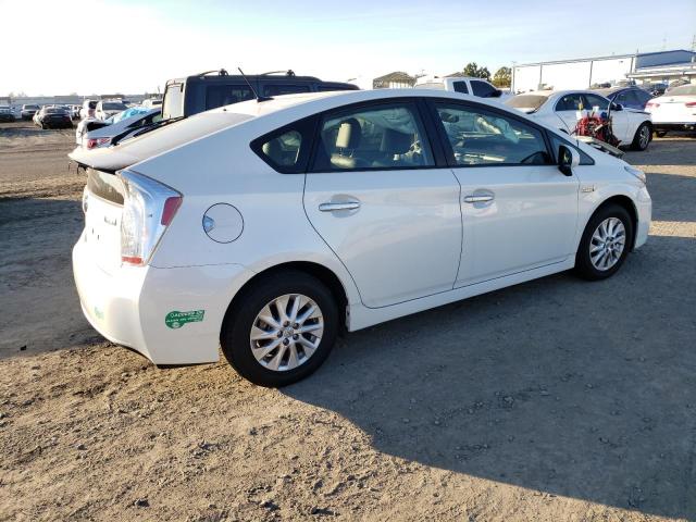 Photo 3 from auction – 2015 TOYOTA PRIUS PLUG with VIN JTDKN3DPXF3070907