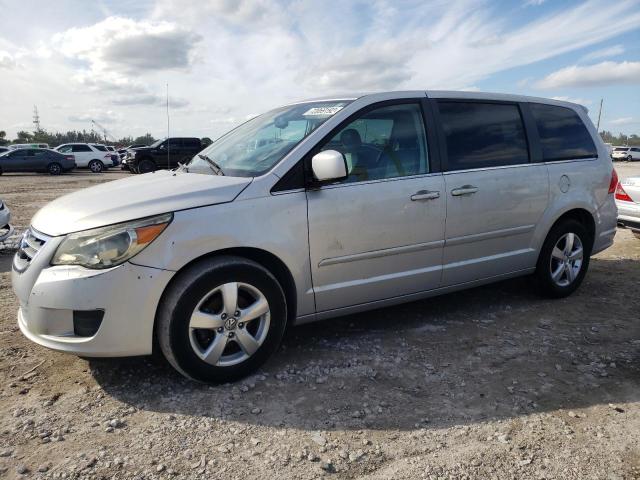 Photo 1 from auction – 2010 VOLKSWAGEN ROUTAN SE with VIN 2V4RW3D11AR242514