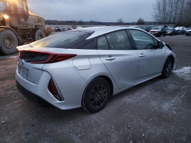 Photo 3 from auction – 2017 TOYOTA PRIUS PRIM with VIN JTDKARFP0H3024372