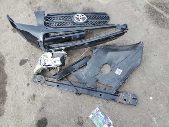 Photo 13 from auction – 2006 TOYOTA RAV4 with VIN JTMBD33V865043888