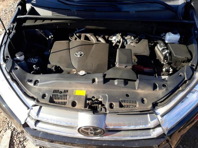 Photo 12 from auction – 2019 TOYOTA HIGHLANDER with VIN 5TDZZRFH4KS318296