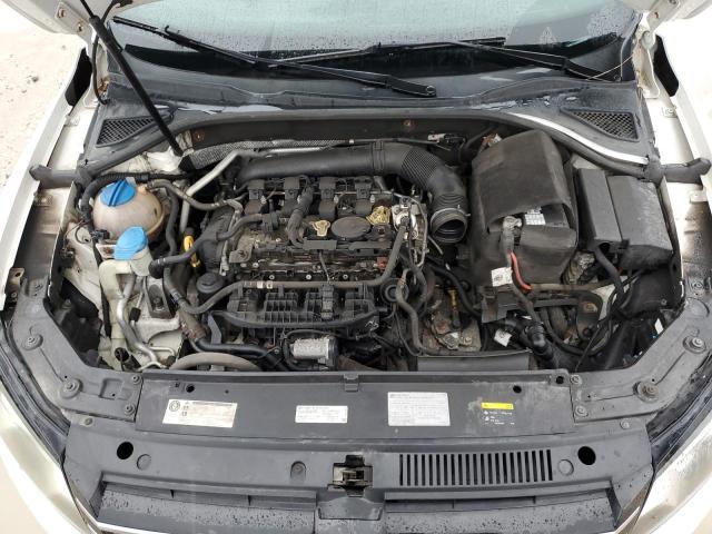 Photo 11 from auction – 2015 VOLKSWAGEN PASSAT S with VIN 1VWAT7A39FC037582