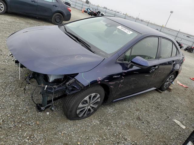TOYOTA COROLLA LE 2021 with VIN JTDEAMDE8MJ002675 - Photo from auction