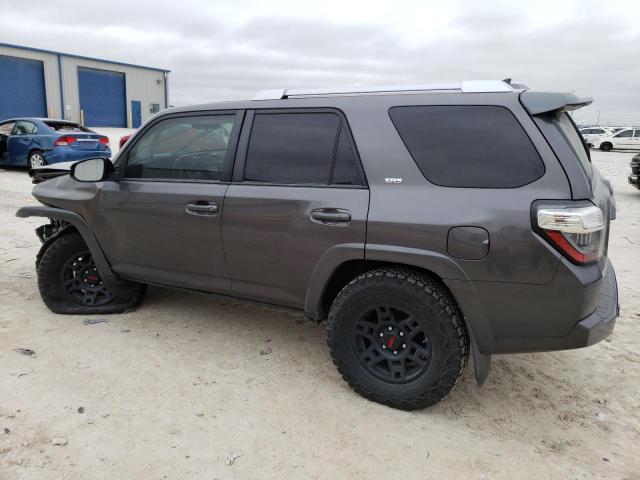 Photo 2 from auction – 2015 TOYOTA 4RUNNER SR with VIN JTEBU5JR1F5223274