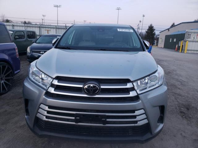 Photo 5 from auction – 2018 TOYOTA HIGHLANDER with VIN 5TDBZRFH9JS911135
