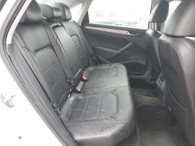 Photo 10 from auction – 2015 VOLKSWAGEN PASSAT S with VIN 1VWAT7A39FC037582