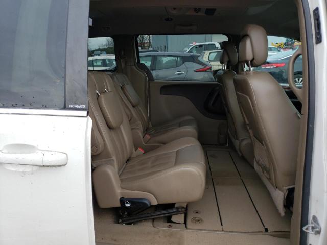 Photo 11 from auction – 2013 CHRYSLER TOWN & CNT with VIN 2C4RC1BG6DR645200