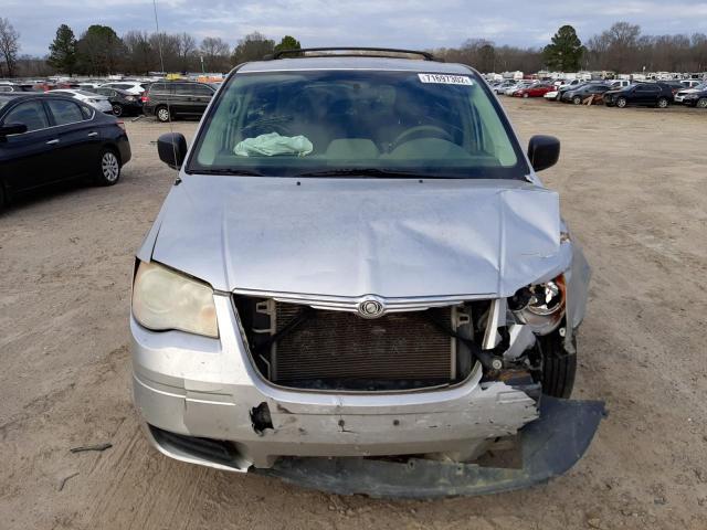 Photo 5 from auction – 2010 CHRYSLER TOWN & COU with VIN 2A4RR4DEXAR344351