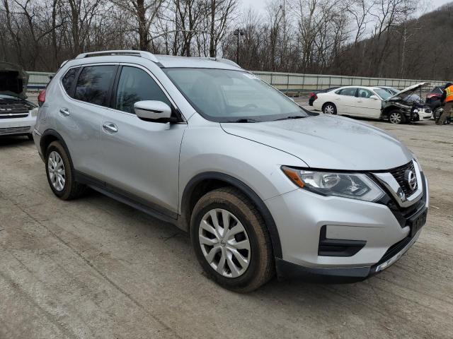 Photo 4 from auction – 2017 NISSAN ROGUE S with VIN KNMAT2MV8HP536484