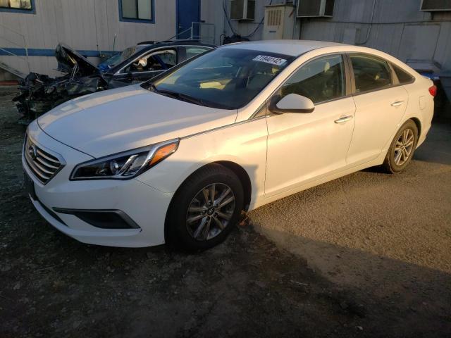 HYUNDAI SONATA SE 2016 with VIN 5NPE24AF7GH272889 - Photo from auction
