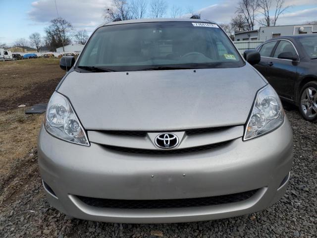 Photo 5 from auction – 2010 TOYOTA SIENNA CE with VIN 5TDKK4CC6AS331504