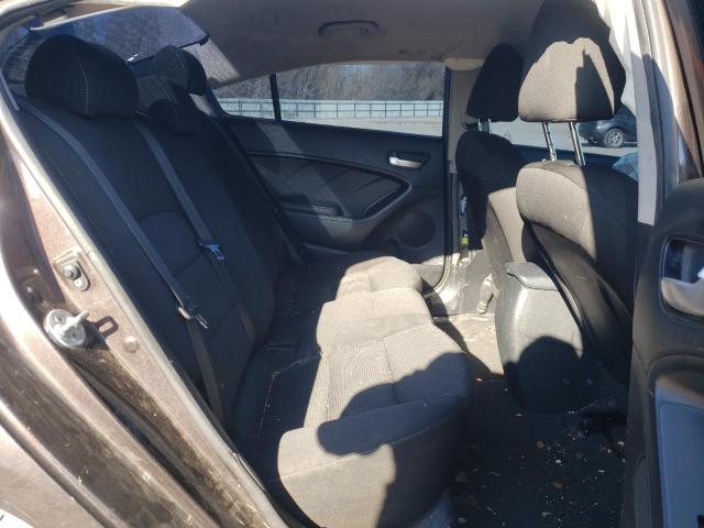 Photo 10 from auction – 2017 KIA FORTE LX with VIN 3KPFK4A70HE158249