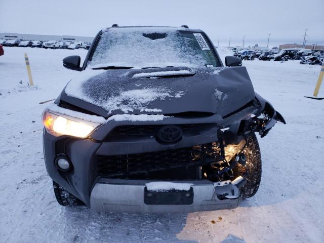 Photo 5 from auction – 2018 TOYOTA 4RUNNER SR with VIN JTEBU5JR8J5599429