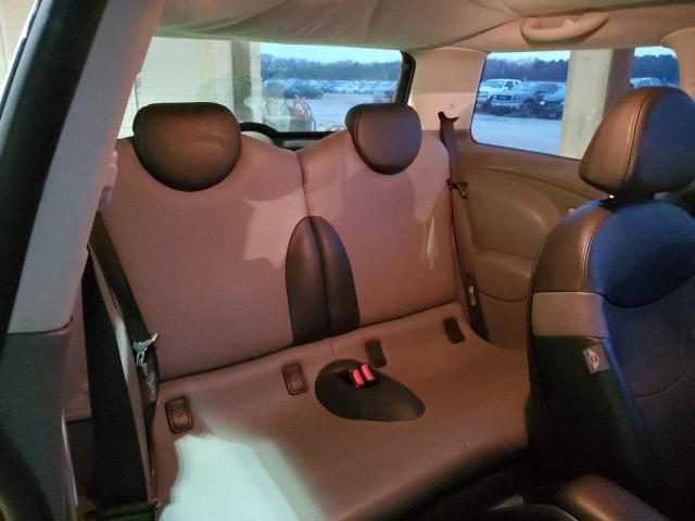 Photo 10 from auction – 2005 MINI COOPER with VIN WMWRC335X5TJ70277