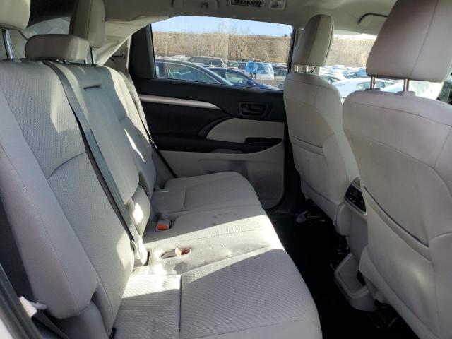 Photo 11 from auction – 2019 TOYOTA HIGHLANDER with VIN 5TDBZRFHXKS937258