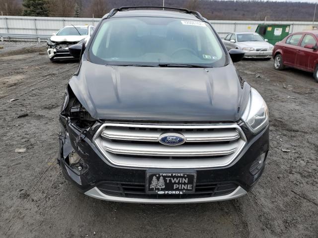 Photo 5 from auction – 2017 FORD ESCAPE SE with VIN 1FMCU9GD2HUB64445