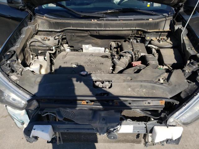 Zdjęcie 11 z aukcji – 2015 MITSUBISHI OUTLANDER z VIN 4A4AP3AU5FE038119