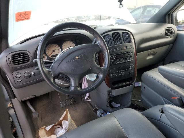 Photo 8 from auction – 2004 CHRYSLER TOWN & COU with VIN 2C4GP54L74R604569