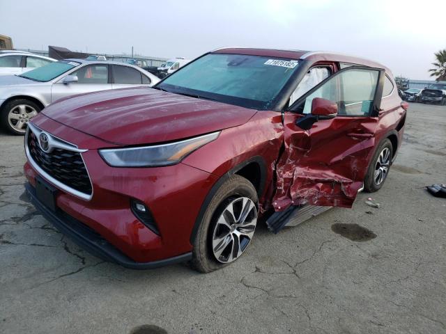 TOYOTA HIGHLANDER 2022 with VIN 5TDHZRAH9NS110776 - Photo from auction