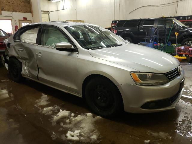 Photo 4 from auction – 2011 VOLKSWAGEN JETTA SEL with VIN 3VWLZ7AJ2BM335972