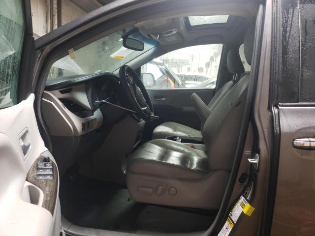 Photo 7 from auction – 2017 TOYOTA SIENNA XLE with VIN 5TDYZ3DC2HS855824