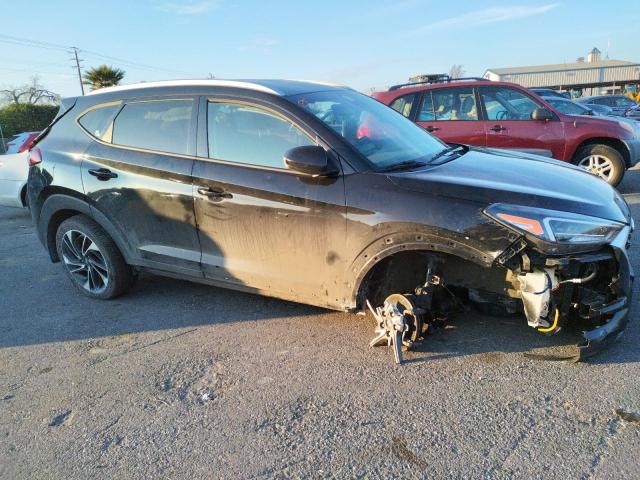 Photo 4 from auction – 2019 HYUNDAI TUCSON LIM with VIN KM8J3CAL8KU853095