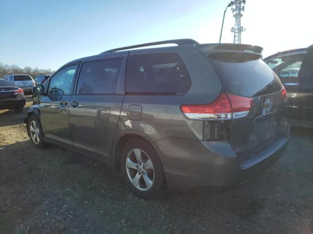 Photo 2 from auction – 2011 TOYOTA SIENNA LE with VIN 5TDKK3DC5BS077875
