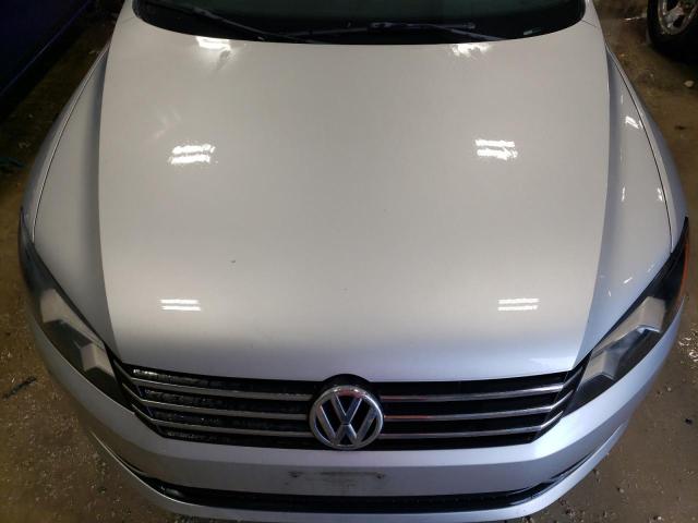 Photo 11 from auction – 2014 VOLKSWAGEN PASSAT S with VIN 1VWAT7A31EC078254