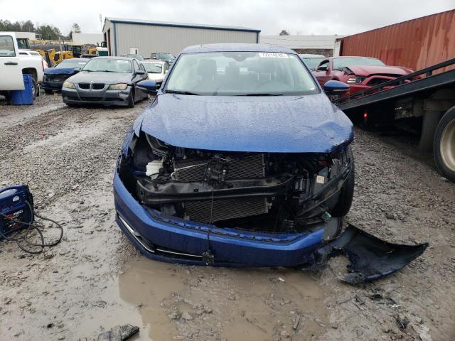 Photo 5 from auction – 2017 VOLKSWAGEN PASSAT SEL with VIN 1VWCT7A31HC066277