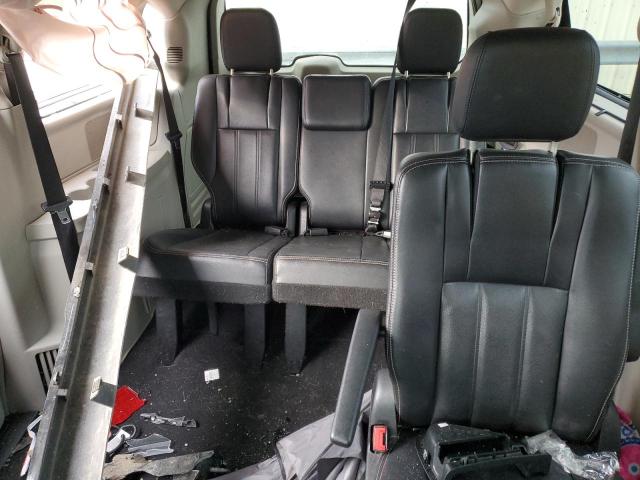 Photo 10 from auction – 2012 CHRYSLER TOWN & COU with VIN 2C4RC1CG2CR392888