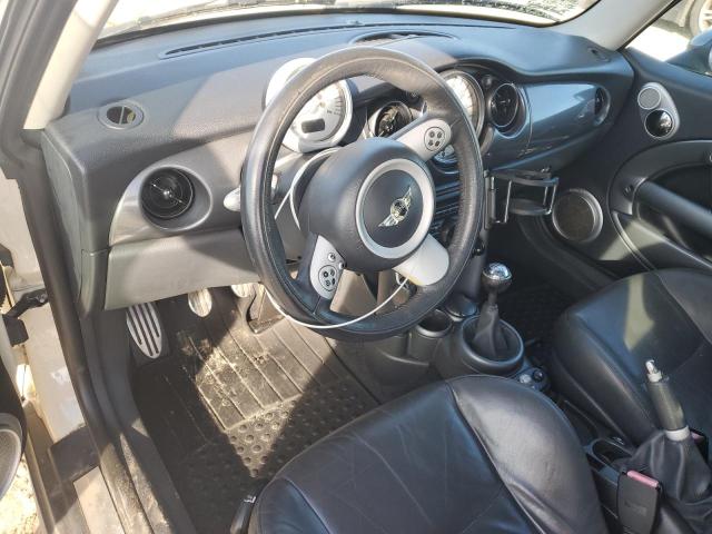 Photo 8 from auction – 2006 MINI COOPER S with VIN WMWRE33576TL17926