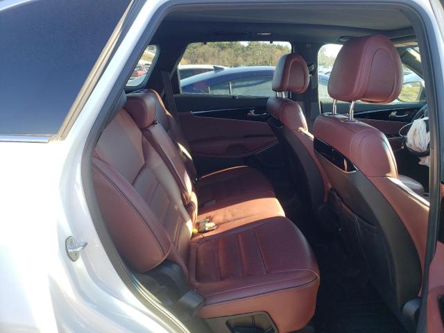 Photo 11 from auction – 2016 KIA SORENTO SX with VIN 5XYPKDA17GG035176