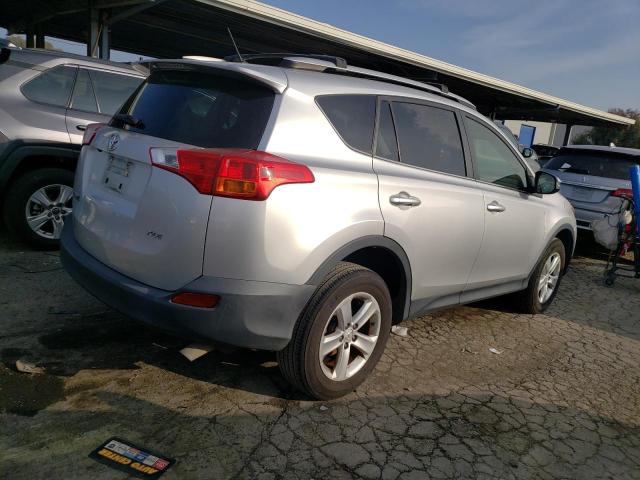 Photo 3 from auction – 2013 TOYOTA RAV4 XLE with VIN JTMWFREV6D5015712