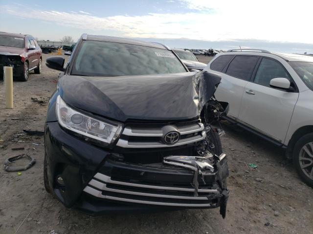 Photo 5 from auction – 2017 TOYOTA HIGHLANDER with VIN 5TDKZRFH5HS190578