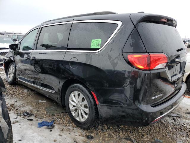 Photo 2 from auction – 2017 CHRYSLER PACIFICA T with VIN 2C4RC1BG4HR692005