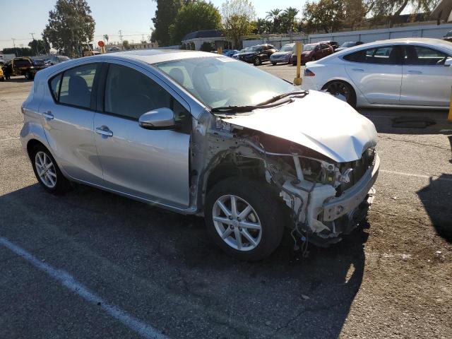 Photo 4 from auction – 2013 TOYOTA PRIUS C with VIN JTDKDTB37D1045331
