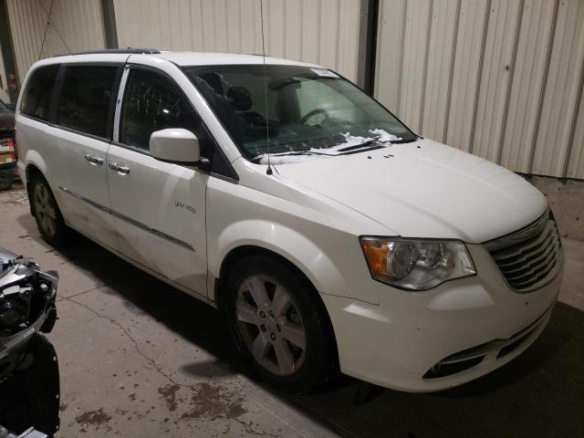 Photo 4 from auction – 2013 CHRYSLER TOWN & COU with VIN 2C4RC1BG2DR664567