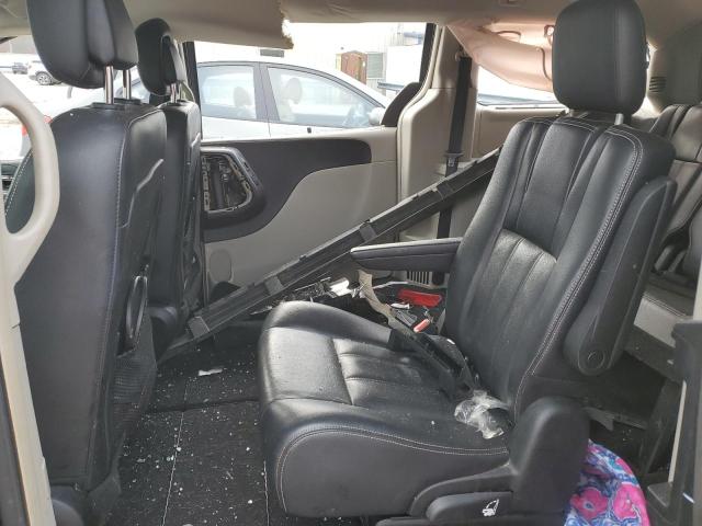 Photo 11 from auction – 2012 CHRYSLER TOWN & COU with VIN 2C4RC1CG2CR392888
