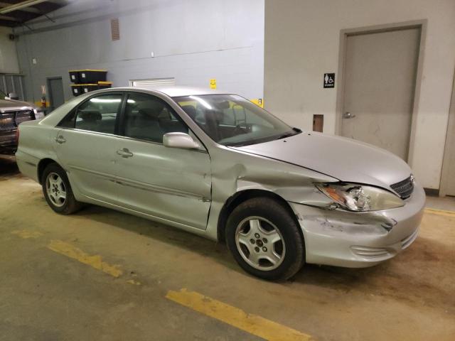 Photo 4 from auction – 2003 TOYOTA CAMRY LE with VIN 4T1BF32K63U045332