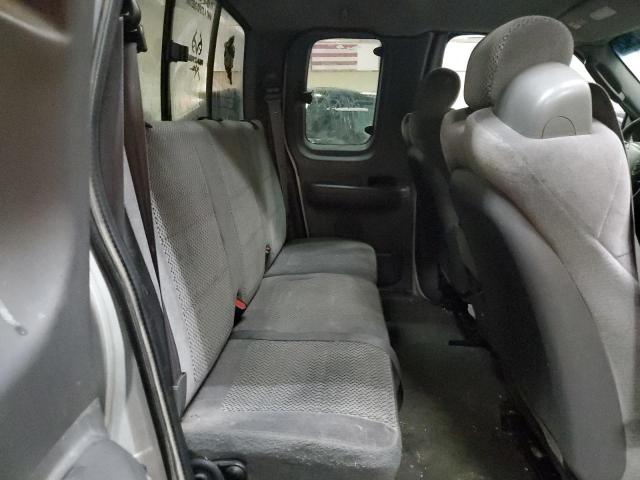 Photo 10 from auction – 2002 FORD F150 with VIN 2FTRX18L22CA70943