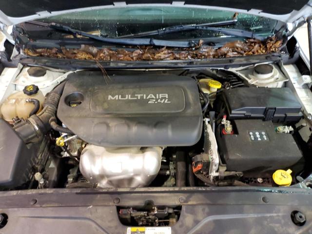Photo 11 from auction – 2016 CHRYSLER 200 LIMITE with VIN 1C3CCCABXGN174732