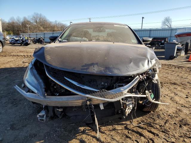 Photo 5 from auction – 2016 CHRYSLER 200 LIMITE with VIN 1C3CCCAGXGN121976