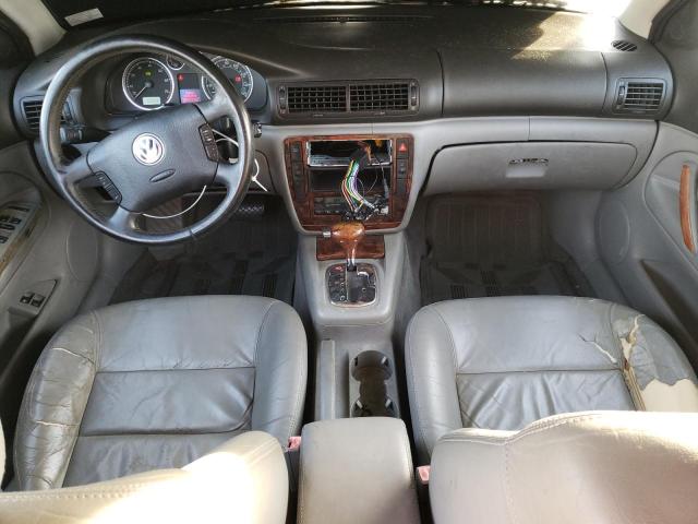 Photo 8 from auction – 2002 VOLKSWAGEN PASSAT with VIN WVWYH63B92E005750